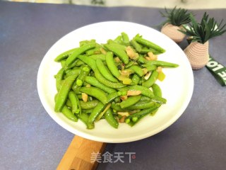 Stir-fried Sweet Beans with Chicken recipe