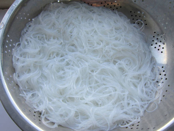 Meatballs and Vermicelli in Clay Pot recipe