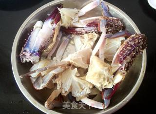 Fried Portunus Crab with Onions recipe