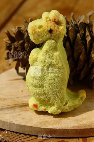 #aca烤明星大赛# Small Animal Cake with Vegetable Juice recipe