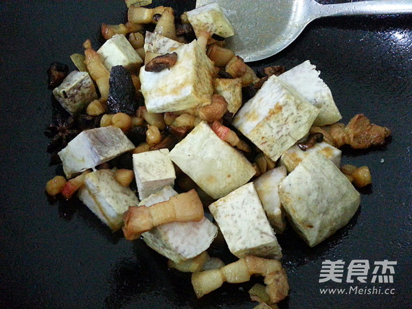 Stewed Rice with Taro and Scallops recipe