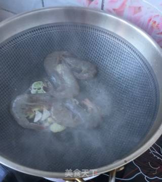 Stewed Shrimp with "radish" Shredded Carrot recipe