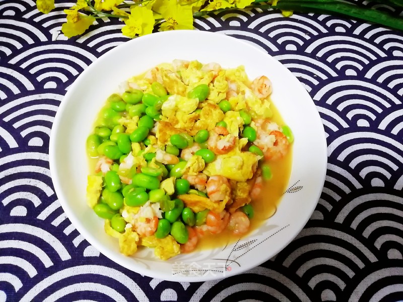 Fried Shrimp with Egg and Edamame recipe