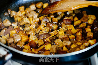 [shanghai] Beef Cubes with Black Pepper and Pleurotus recipe