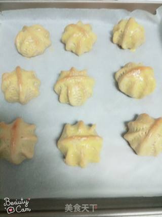 Meringue Walnuts recipe