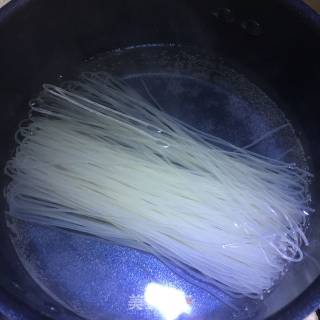 Sauerkraut Minced Pork Rice Noodles recipe