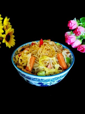 Fried Rice Noodles with Sauerkraut recipe