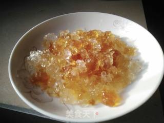 White Fungus, Peach Gum, Snow Yan, Red Dates and Longan Soup recipe