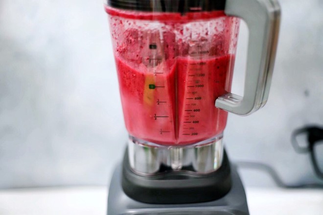 Dragon Fruit Mulberry Strawberry Juice recipe