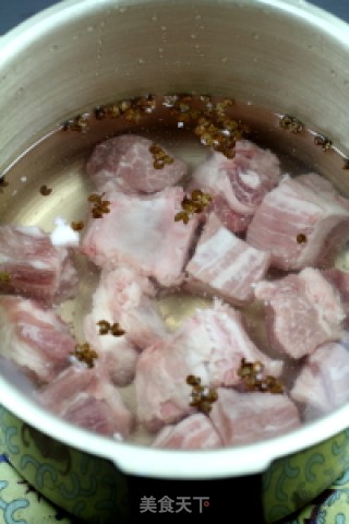 Soup-stewed Pork Ribs with Lychee and Preserved Egg recipe