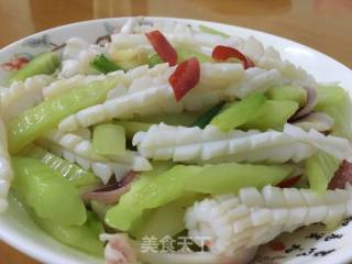 Fried Kale Bone with Fresh Squid recipe