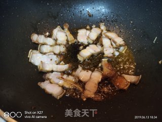 Stir-fried Chinese Chive Hearts with Pork Belly recipe