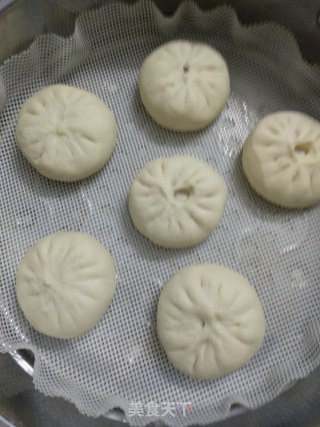 Mei Cai Kou Rou Bao Zi recipe