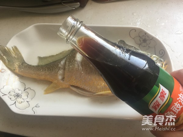Steamed Yellow Croaker recipe