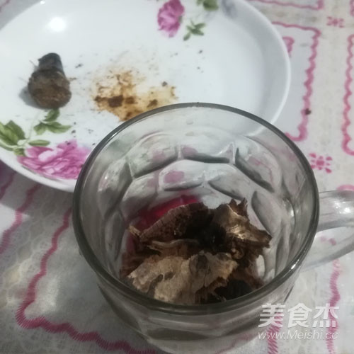 Wild Purple Ganoderma Lucidum Soaked in Water recipe