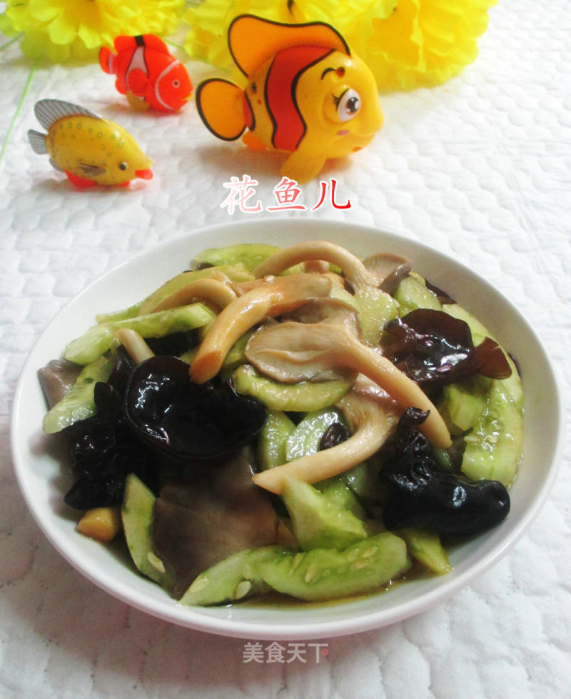 Black Fungus and Mushroom Mixed with Cucumber recipe