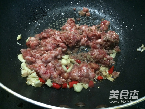 Stir-fried Minced Pork with Capers recipe