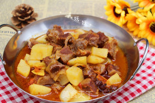 Stewed Beef Brisket with Tomato and Radish recipe