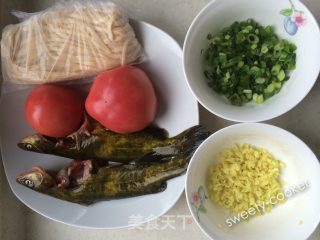 Tomato Fish Noodle Soup recipe