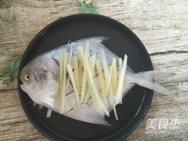 Steamed Pomfret recipe