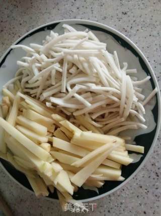 Stir-fried Shredded Pork with Shredded Pork ~ Fried Shredded Pork with Gourd and Potatoes recipe