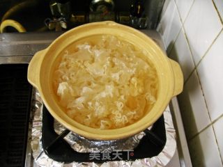 Soup-chinese Wolfberry Papaya and White Fungus Soup recipe