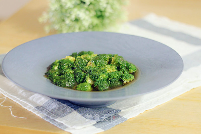 Broccoli in Oyster Sauce recipe