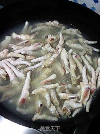 Appetizing Chicken Feet with Pickled Peppers recipe