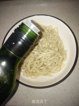 Marinated Noodles with Tomatoes recipe