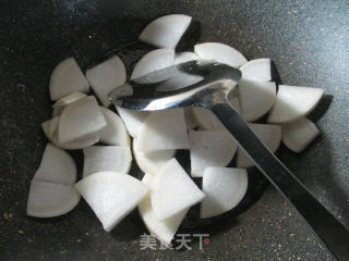 Boiled Vermicelli with Duck Egg and Radish recipe