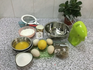 Lemon Flavored Cupcakes recipe