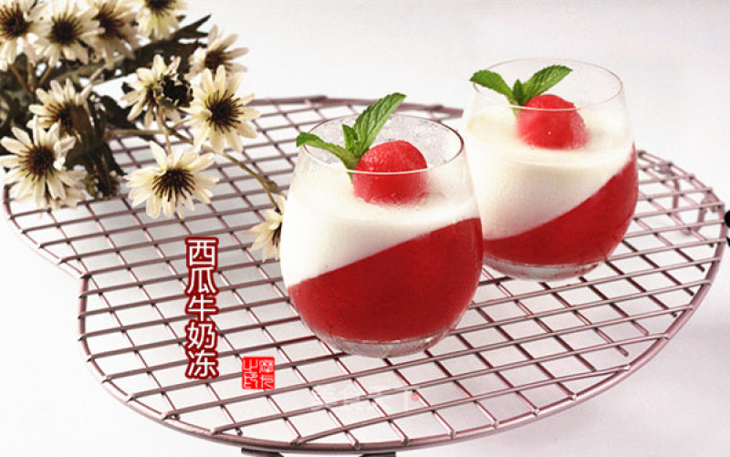 Cool and Refreshing in Summer. 【watermelon Milk Jelly】 recipe