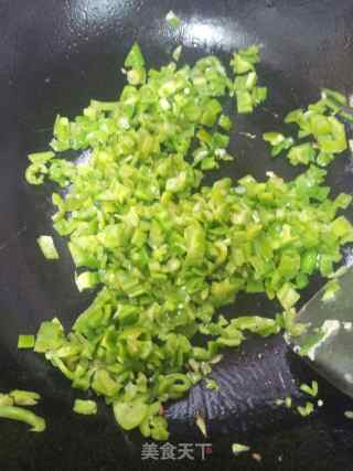 Scrambled Eggs with Green Peppers recipe