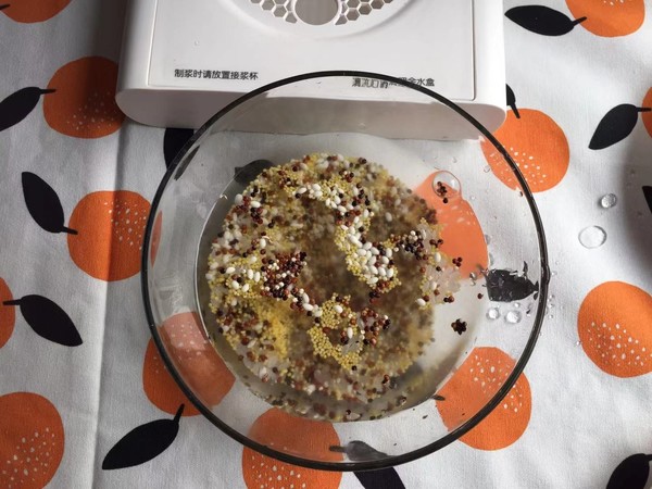Quinoa and Red Date Rice Porridge recipe