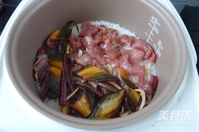 Rice Eel and Lean Meat Stewed Rice recipe