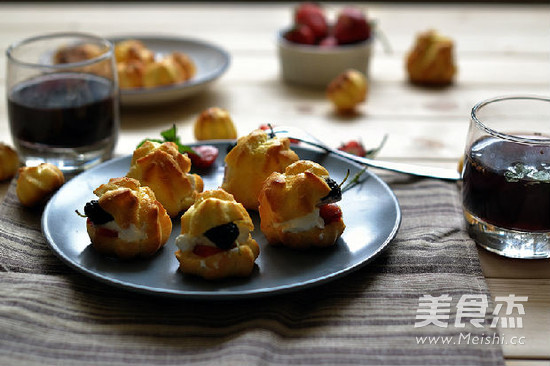 Fruit Cream Puffs recipe