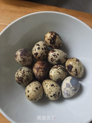 Braised Chinese Cabbage with Quail Eggs recipe