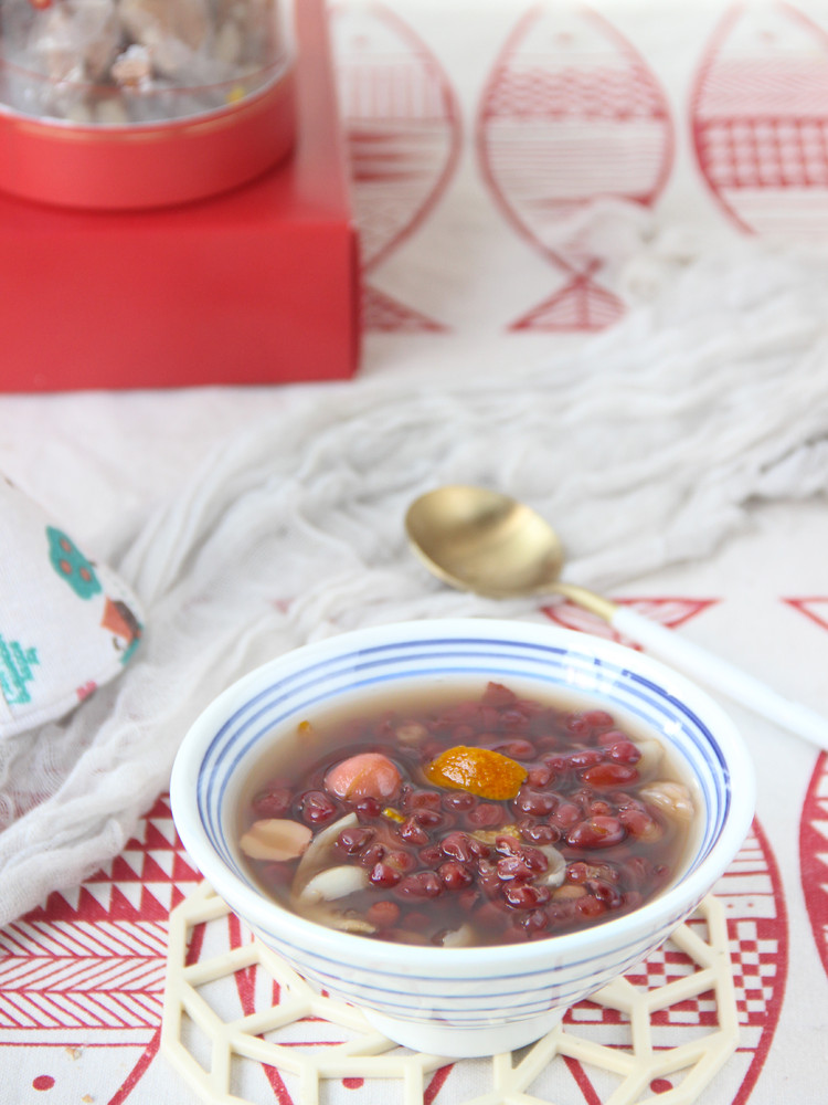 Lily Lotus Seed Red Bean Soup