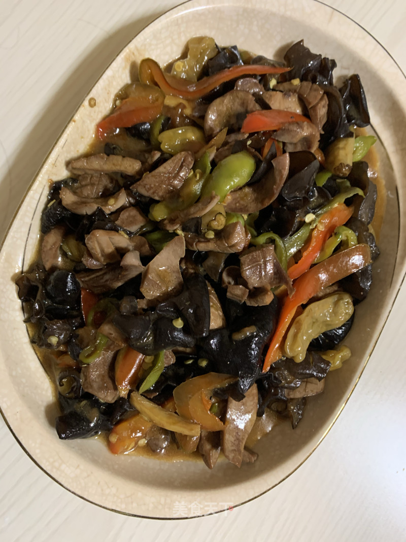 Stir-fried Kidney with Pickled Pepper Fungus