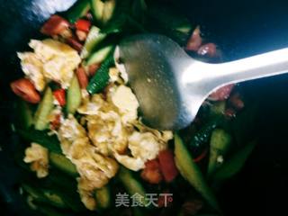 Scrambled Eggs with Cucumber recipe