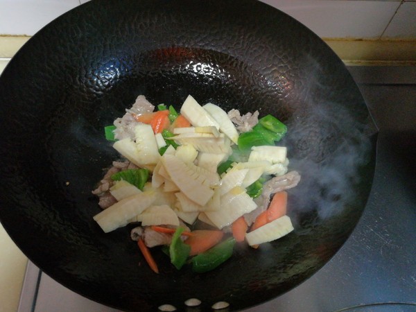 Fried Pork with Winter Bamboo Shoots recipe