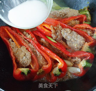 Appetizing Meal-stuffed Red Pepper recipe