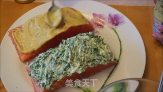 Salmon En Croute recipe