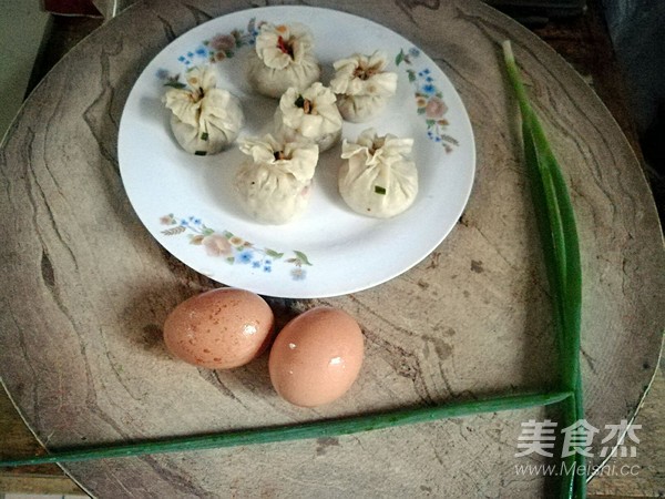 Fried Egg Hug Siu Mai recipe