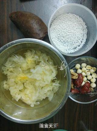 Purple Sweet Potato and Tremella Soup recipe
