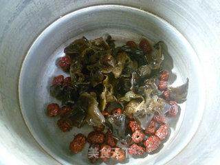 Red Date Black Fungus Soup recipe