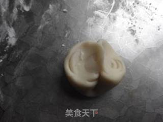 Su-style Mustard and Fresh Meat Mooncakes recipe