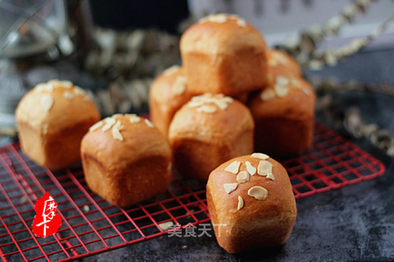 Yogurt Butter Buns recipe