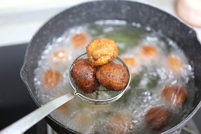 Fried Toast Meatballs recipe