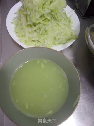 Dumplings Stuffed with Beef and Chayote recipe